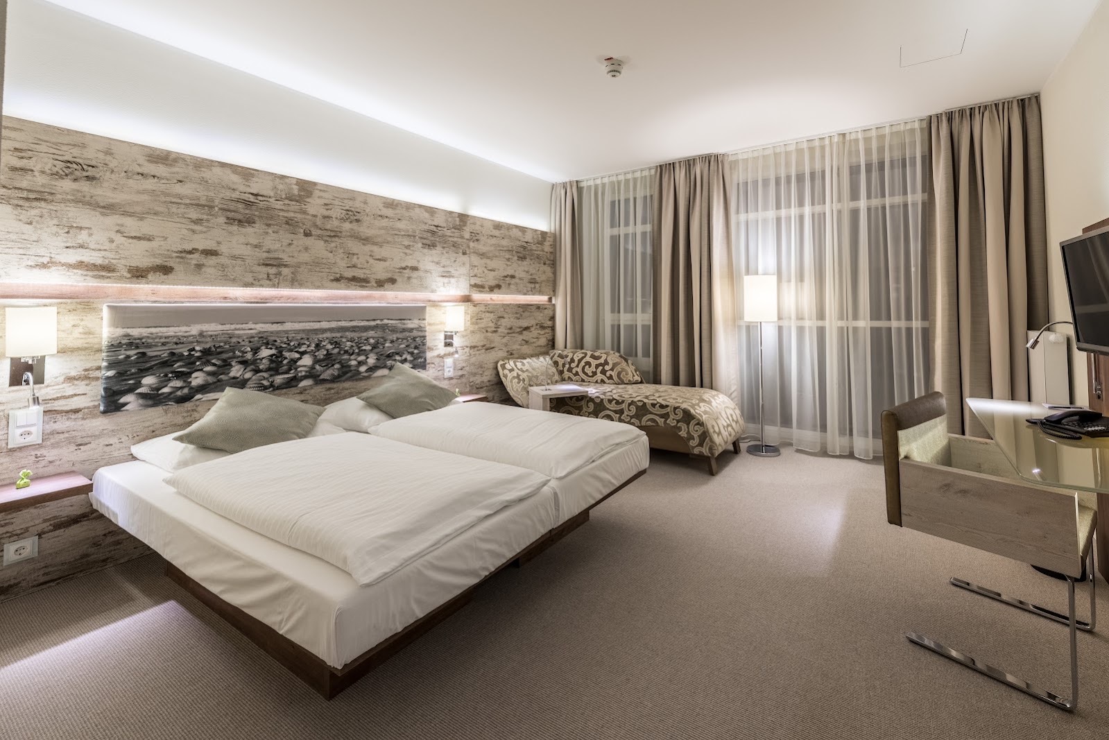 Modernes Doppelzimmer im Arkadenhaus