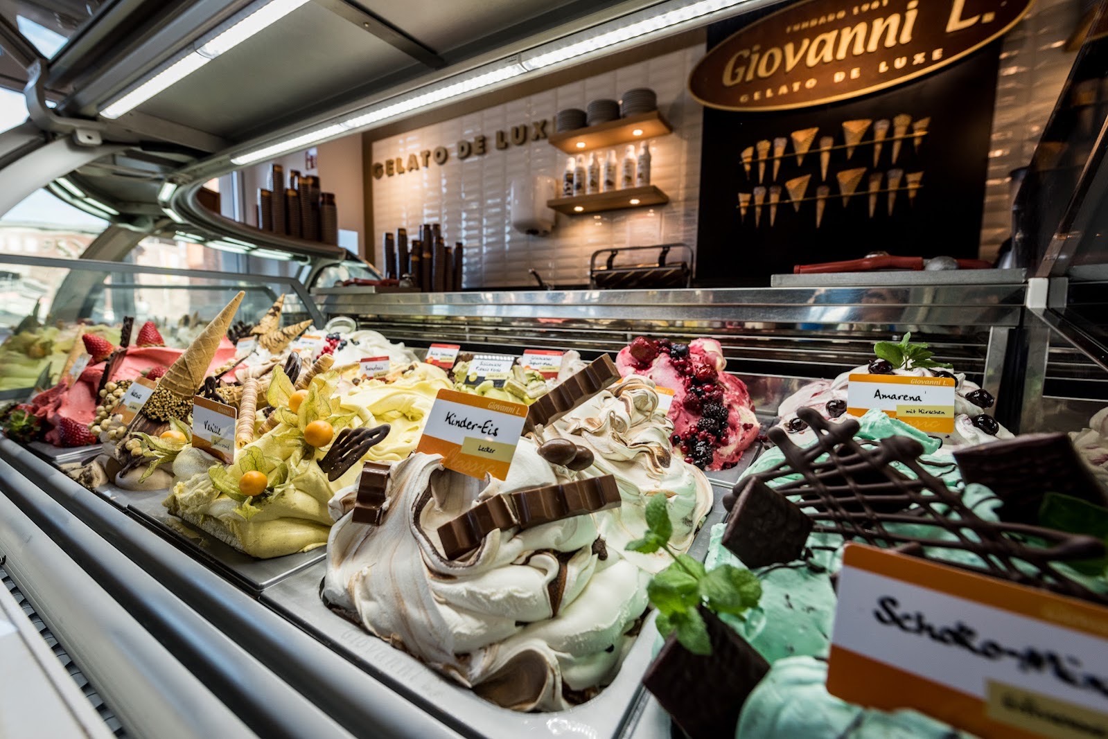 Giovanni-Eiscafé im Arkadenhaus